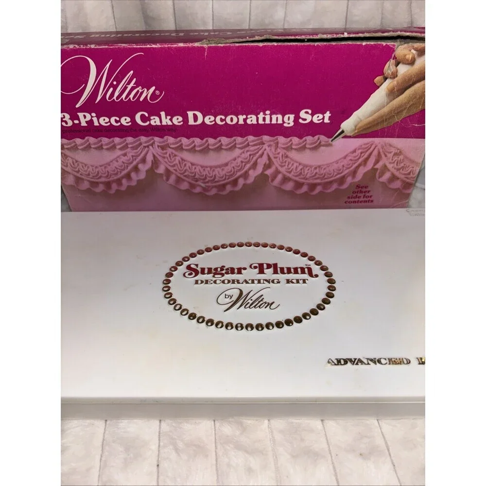 Vintage 1974 Wilton Sugar Plum Cake Decorating Kit Set with Box & Many Extras